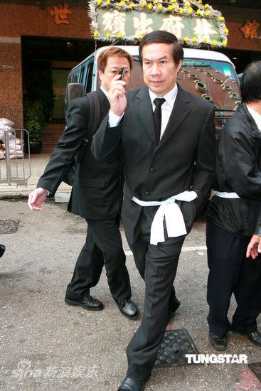 组图：资深艺人林蛟出殡 狄龙白彪抬棺送恩师_影音娱乐_新浪网