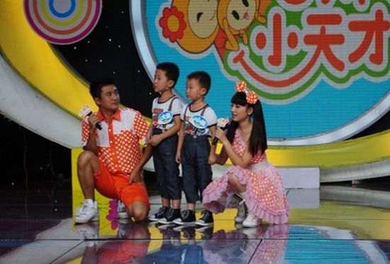 《百辩小天才》爆"童星"内幕:多为父母背后使力