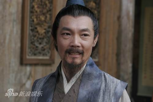 资料图片大祠堂主角刘伟明饰郑芝盟