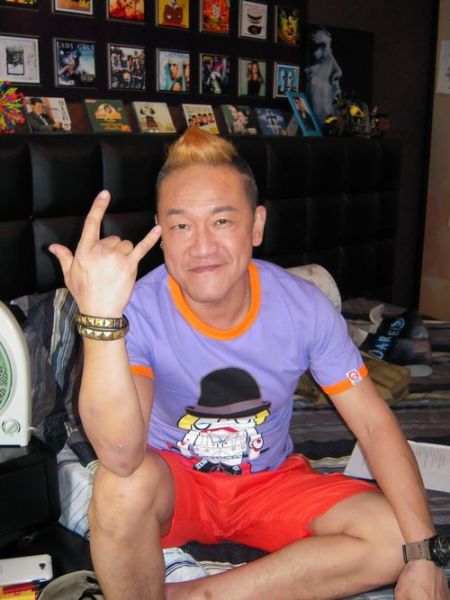 常现身在台湾各大综艺节目上的艾迪升艺人陈为民,近年来他大陆,台湾的