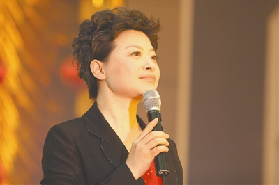《法治进行时》主持人徐滔12月27日,北京电视台《法治进行时》将迎来