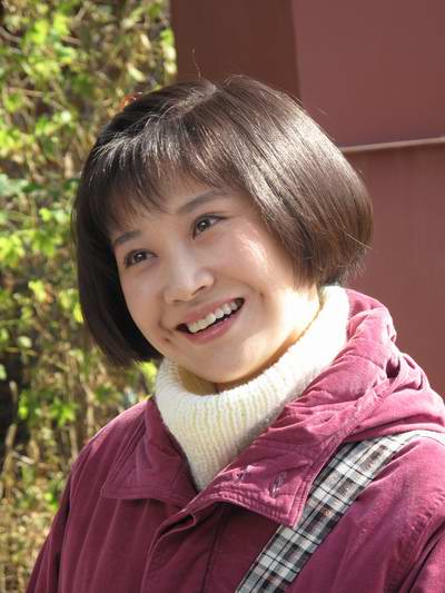 许晴《同龄人》深圳卫视开播 变身16岁清纯少女