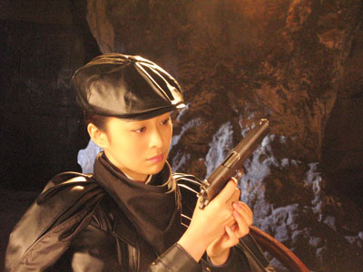 李舜《决战华岩寺》剧照新浪娱乐讯 近日,内地著名青年演员李舜接受