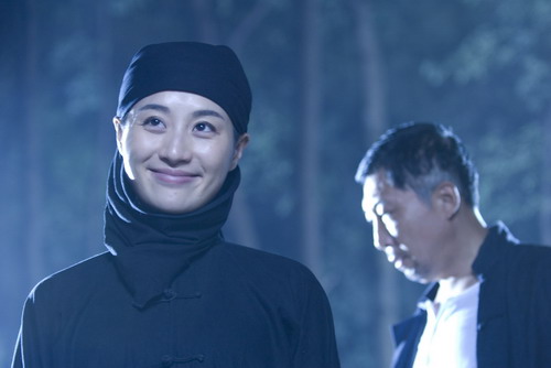 朱紫汶《敢死队》剧照朱紫汶在《敢死队》中朱紫汶在《敢死队》中反串