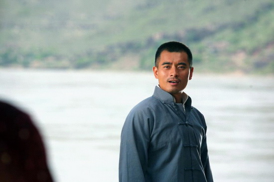 近日,由导演肖齐执导的我国首部原生态民歌电视剧《西口情歌》正在