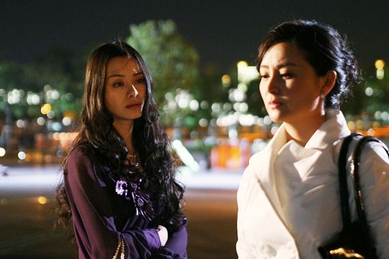 由黄维德,戴娇倩,宫媛联袂主演的25集都市情感戏《单身女王》将于本月