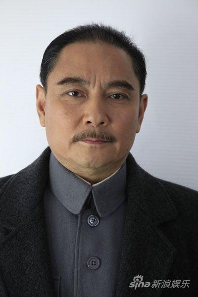 开天辟地再揭重要角色卢奇饰演孙中山图