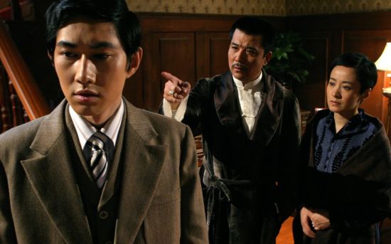 电视前沿 电视剧《天涯咫尺》专题 > 正文   新浪娱乐讯 日前,大型