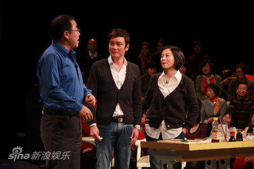 (微博)携妻子苏岩(微博)做客北京电视台科教频道访谈节目《非常夫妻》