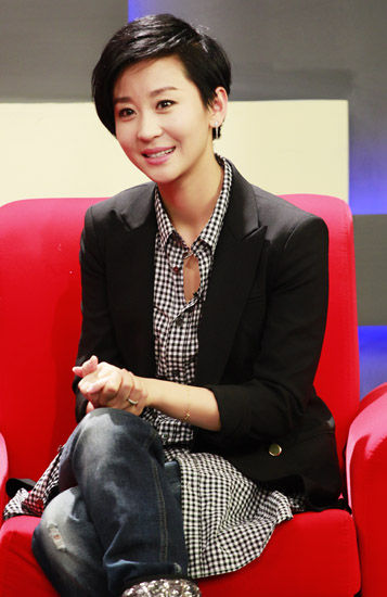 《穆桂英挂帅》金陵宣传 苗圃演穆桂英曾遭质疑