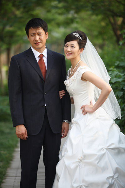 演员姜宏波的丈夫图片