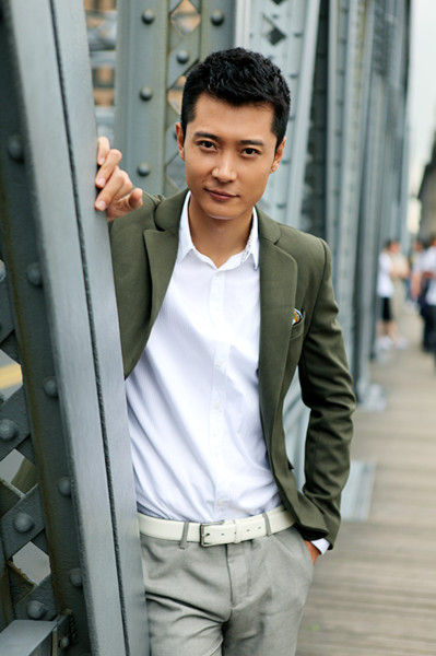 张丹峰《非线性爱情》开拍演绎交错爱情