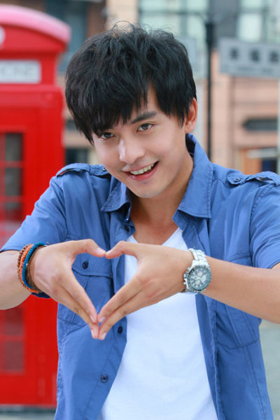 《艾米加油》以不俗的收视成绩收官,新生代实力偶像李佳航[微博]饰演