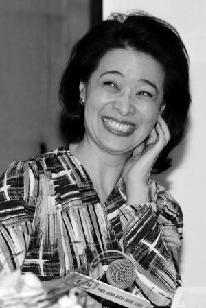 继《便衣支队》,《血战长空》等剧热播后,演员吴京[微博]安一改硬汉