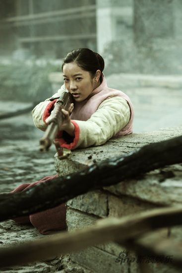 徐岑子饰演万小枣徐岑子新浪娱乐讯 日前,电视剧《台儿庄》在古城