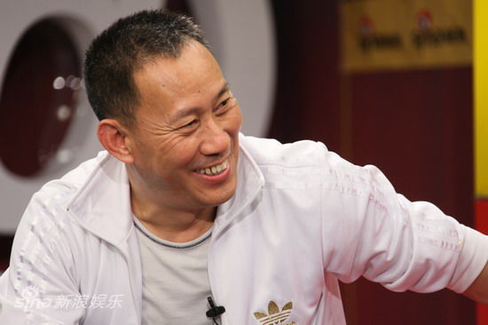 图文:《便衣支队》主创做客-吴京安大笑