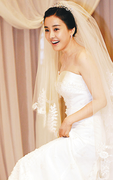 曾在《大长今》中出演连生的韩国演员朴恩惠27日举行盛大的婚礼