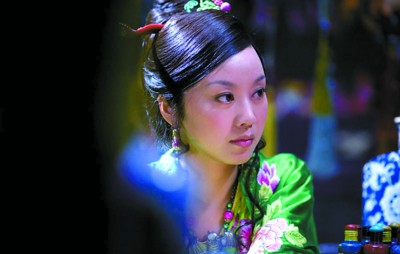 与片中闫妮的哭戏多不同,片中毛毛的"笑戏"最多,赵六暗恋着毛毛所饰的