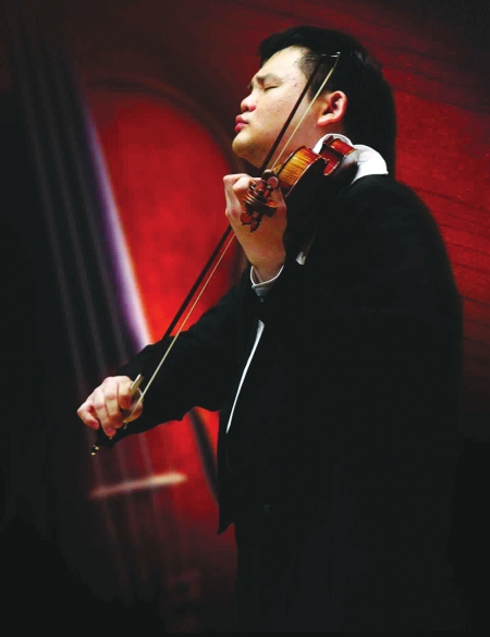 "魔王"李传韵今晚成都开奏