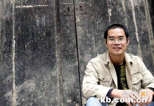 著名诗人刘春的系列专著《一个人的诗歌史》第一部在去年北京春季图书