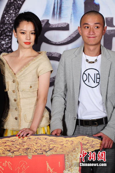 > 正文  据好友透露,两人交往期间数度争吵分合,上周一贺锡敬对友人说