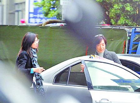 王静莹坚持离婚 协议庭无交集 冷战陈威陶(组图)(2)_影音娱乐_新浪网