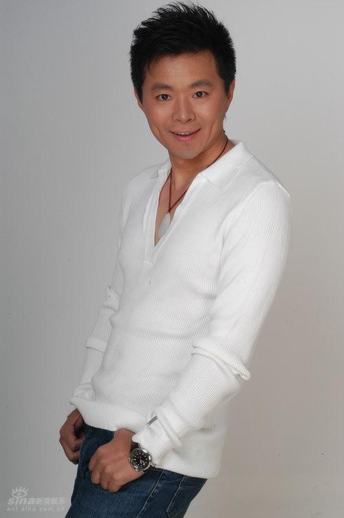 歌手王宏伟个人简历图片