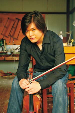 "80后"帅才黄蒙拉演绎《非常小提琴》