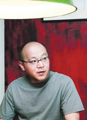 窦唯坚持娱乐圈阴谋论 承认自己有中年危机意识