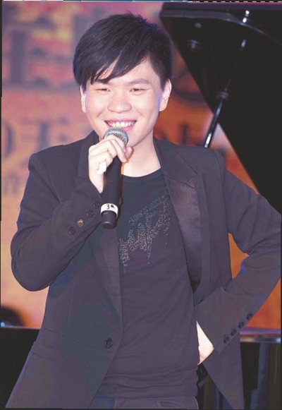 常石磊50天内连续唱百场节日为聚会义务献唱