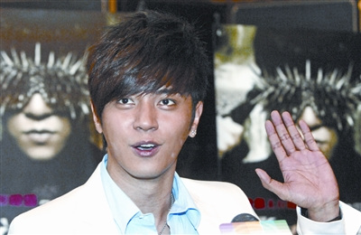 罗志祥现身武汉 庆幸绯闻女友selina恋情公开