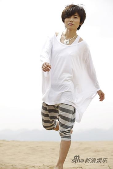 许飞《26度》自评97分 带病宣传最满意唱片(图)