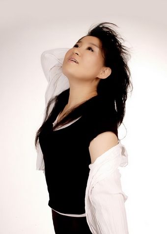 歌手李享发行全新单曲《称一称男人》