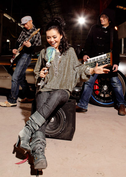 与非门lilisay加盟moma后山音乐艺术节