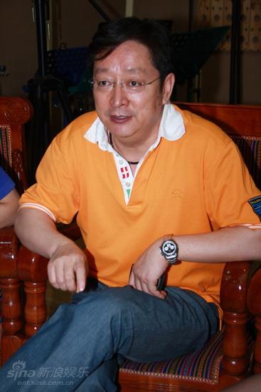 图文易妙英龙清泉合唱新歌戚建波