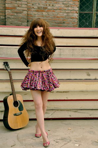 另类芭比造型亮相徐立要做个真人芭比组图