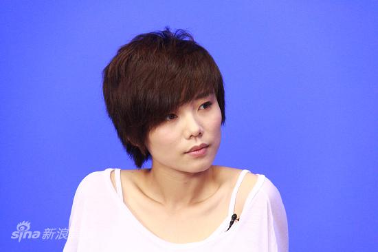 图文许飞做客聊新碟认真