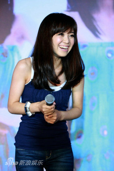 图文云朵加盟环球音乐云朵开怀大笑