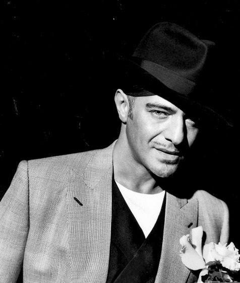 迪奥前设计总监约翰-加利亚诺