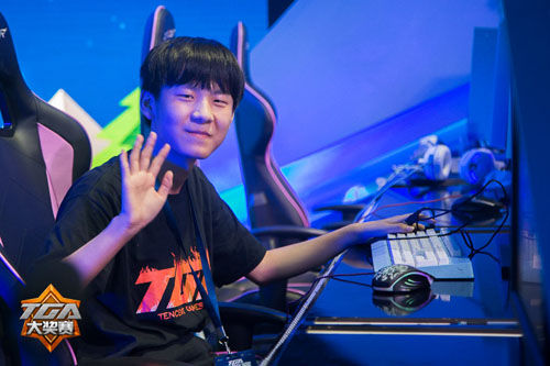 qq飞车总决赛 张顺摘得个人竞速赛冠军桂冠