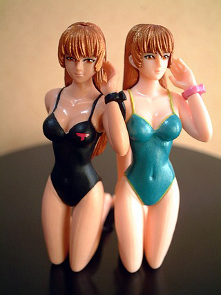 新浪游戏 游戏新闻 死或生手办 点击查看原图