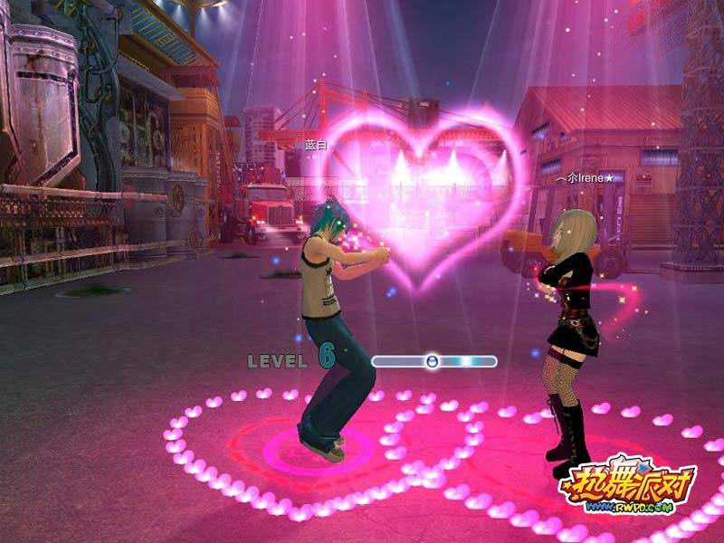 《热舞派对》情侣同心特效__热舞派对_网络游戏_新浪游戏_新浪网