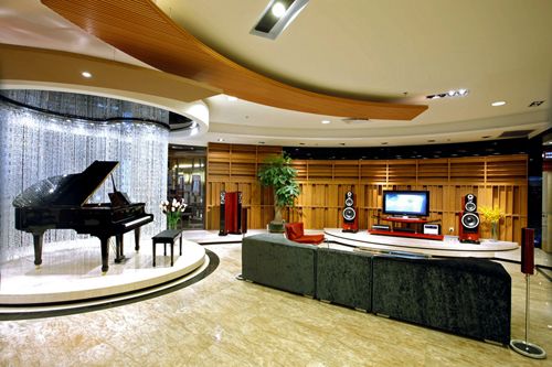 丽影音响——广场风采