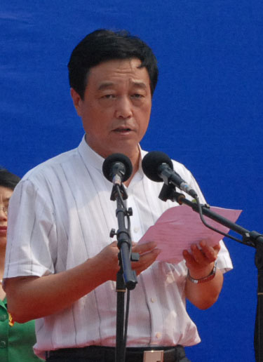 图为 辽宁省服务业委员会周利军