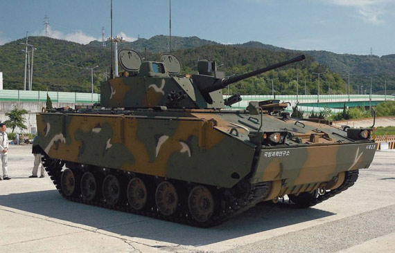 韩国近500辆新型步兵战车交付 将装备机械化师
