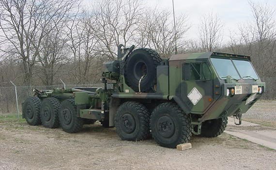 美制m977型轮式卡车底盘目前已经停产