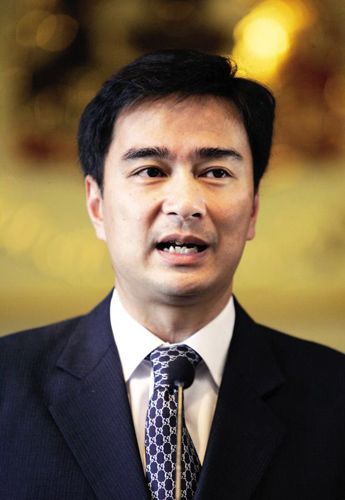 泰国总理称只有双边谈判才能解决泰柬边境争端