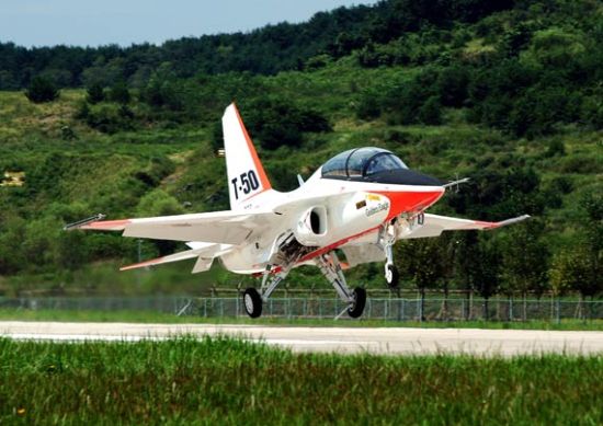 资料图:t-50金鹰高级教练机