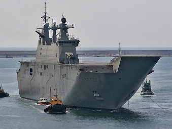 西班牙海军接收胡安-卡洛斯一世号两栖攻击舰