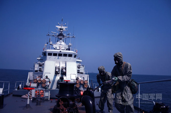 组图北海舰队沧州舰直9演练海空协同作战